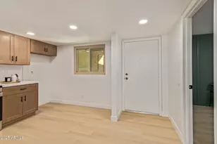 2440 W Rue De Lamour Ave W, Phoenix, AZ 85029 - Photo 10