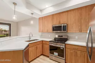 705 W Queen Creek Rd, Chandler, AZ 85248 - Photo 10