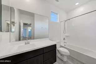 12122 W Levi Dr, Avondale, AZ 85323 - Photo 18