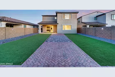 12122 W Levi Drive, Avondale, AZ 85323 - Photo 2