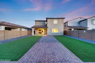 12122 W Levi Dr, Avondale, AZ 85323 - Photo 2