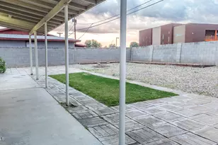 2007 W Hidalgo Ave, Phoenix, AZ 85041 - Photo 16