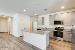 17566 W Country Club Terrace, Surprise, AZ 85387 - Photo 12