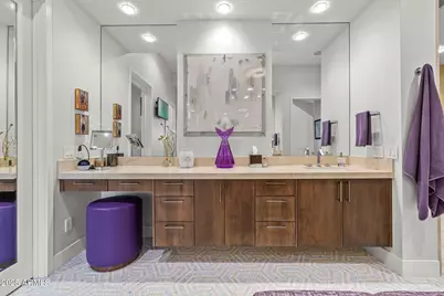 2 Biltmore Estate #106, Phoenix, AZ 85016 - Photo 32