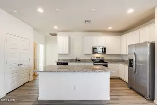 17736 W Paraiso Dr, Surprise, AZ 85387 - Photo 18