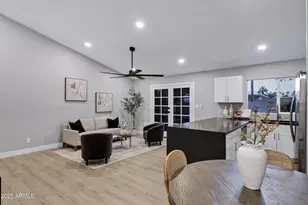 9118 N 68th Ln, Peoria, AZ 85345 - Photo 12