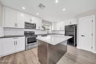 6720 N 71st Ave, Glendale, AZ 85303 - Photo 10