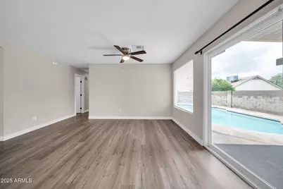 6720 N 71st Avenue, Glendale, AZ 85303 - Photo 16