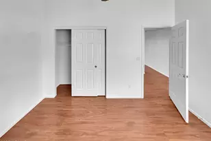 9044 N 47th Ct, Glendale, AZ 85302 - Photo 4