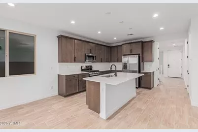 8722 S 170th Avenue, Goodyear, AZ 85338 - Photo 6