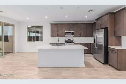 8722 S 170th Avenue, Goodyear, AZ 85338 - Photo 4