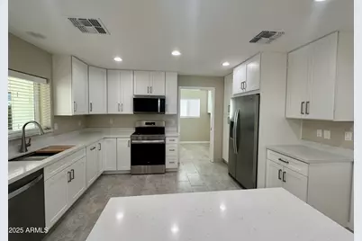 2329 E Enrose Street, Mesa, AZ 85213 - Photo 10