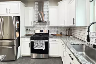 21131 W Alvarado Rd, Buckeye, AZ 85396 - Photo 6