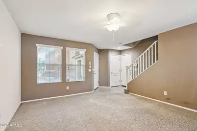 1714 N 77th Glen, Phoenix, AZ 85035 - Photo 2