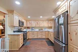 2027 Wilderness Dr, Overgaard, AZ 85933 - Photo 6