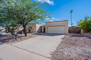 4353 E Pearce Rd, Phoenix, AZ 85044 - Photo 1
