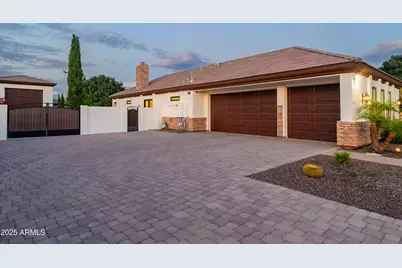 11410 E Bellflower Court, Chandler, AZ 85249 - Photo 4