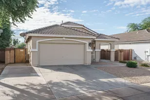 17061 W Halifax Ln, Surprise, AZ 85374 - Photo 32