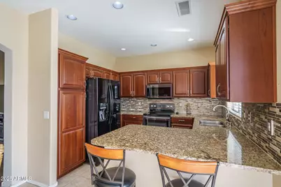 17061 W Halifax Lane, Surprise, AZ 85374 - Photo 12