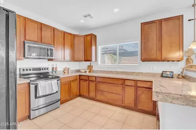 2929 N 37th Street #Apt 10, Phoenix, AZ 85018 - Photo 4
