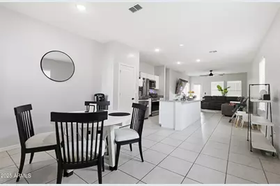 9625 W Agora Lane, Tolleson, AZ 85353 - Photo 6