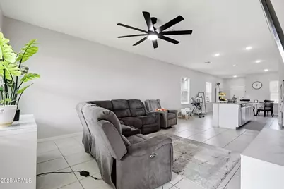 9625 W Agora Lane, Tolleson, AZ 85353 - Photo 12