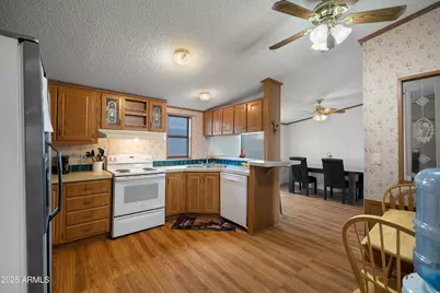 1802 E Campo Bello Drive #117, Phoenix, AZ 85022 - Photo 2