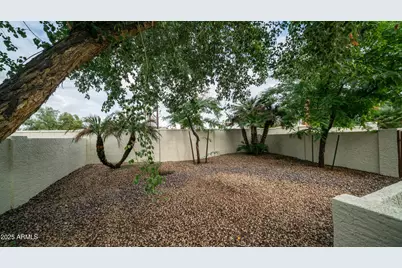 1910 E Sunburst Lane, Tempe, AZ 85284 - Photo 10