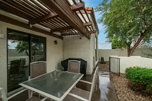 1910 E Sunburst Ln, Tempe, AZ 85284 - Photo 4