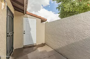 2437 E Tracy Ln, Phoenix, AZ 85032 - Photo 20
