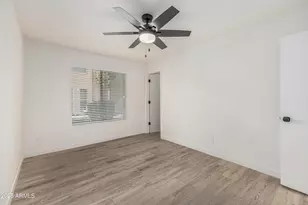 2437 E Tracy Ln, Phoenix, AZ 85032 - Photo 16