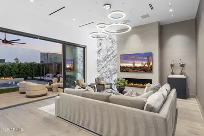 6913 N Joshua Tree Court, Paradise Valley, AZ 85253 - Photo 10