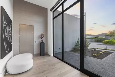 6913 N Joshua Tree Court, Paradise Valley, AZ 85253 - Photo 4