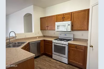 2697 E Waterview Court, Chandler, AZ 85249 - Photo 8