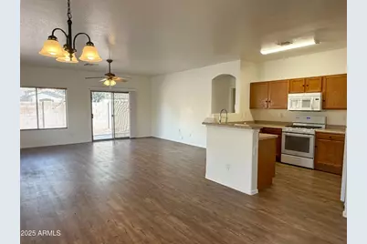 2697 E Waterview Court, Chandler, AZ 85249 - Photo 4