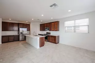 25095 N 171st Ave, Surprise, AZ 85387 - Photo 4