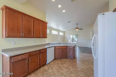 1861 E Birch Street, Casa Grande, AZ 85122 - Photo 14