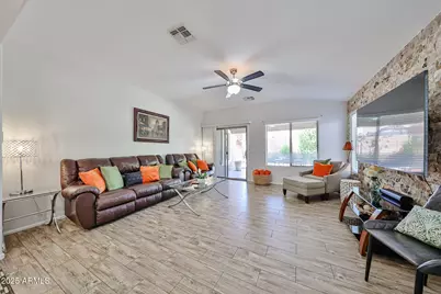 17648 W Voltaire Street, Surprise, AZ 85388 - Photo 6