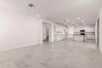 30154 W Palo Brea Way, Buckeye, AZ 85396 - Photo 12