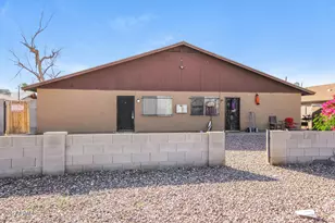 2747 E Chipman Rd, Phoenix, AZ 85040 - Photo 1