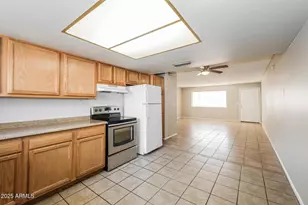 3313 W Harmont Dr, Phoenix, AZ 85051 - Photo 8