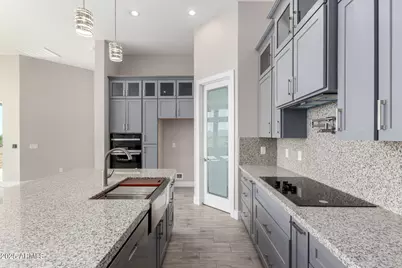 30492 N 232nd Avenue, Wittmann, AZ 85361 - Photo 10