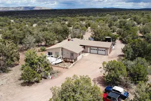 55409 N Madre Circle, Seligman, AZ 86337 - Photo 1