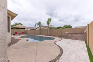 887 W Hereford Dr, San Tan Valley, AZ 85143 - Photo 2