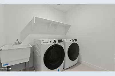 8018 W Griswold Road, Peoria, AZ 85345 - Photo 24