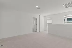 8018 W Griswold Rd, Peoria, AZ 85345 - Photo 14