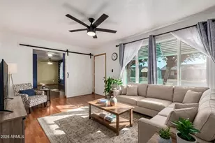 2402 W Poinsettia Dr, Phoenix, AZ 85029 - Photo 2