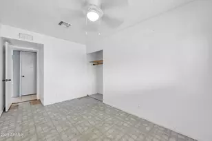 1627 W Maldonado Rd, Phoenix, AZ 85041 - Photo 10