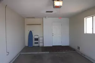 11029 W Caron Dr, Sun City, AZ 85351 - Photo 38