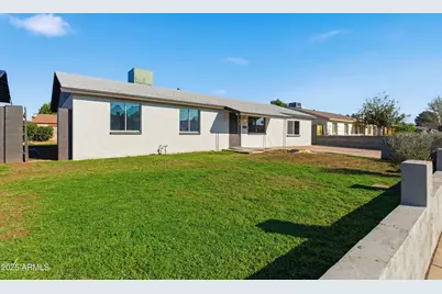 7150 W Montecito Avenue, Phoenix, AZ 85033 - Photo 2